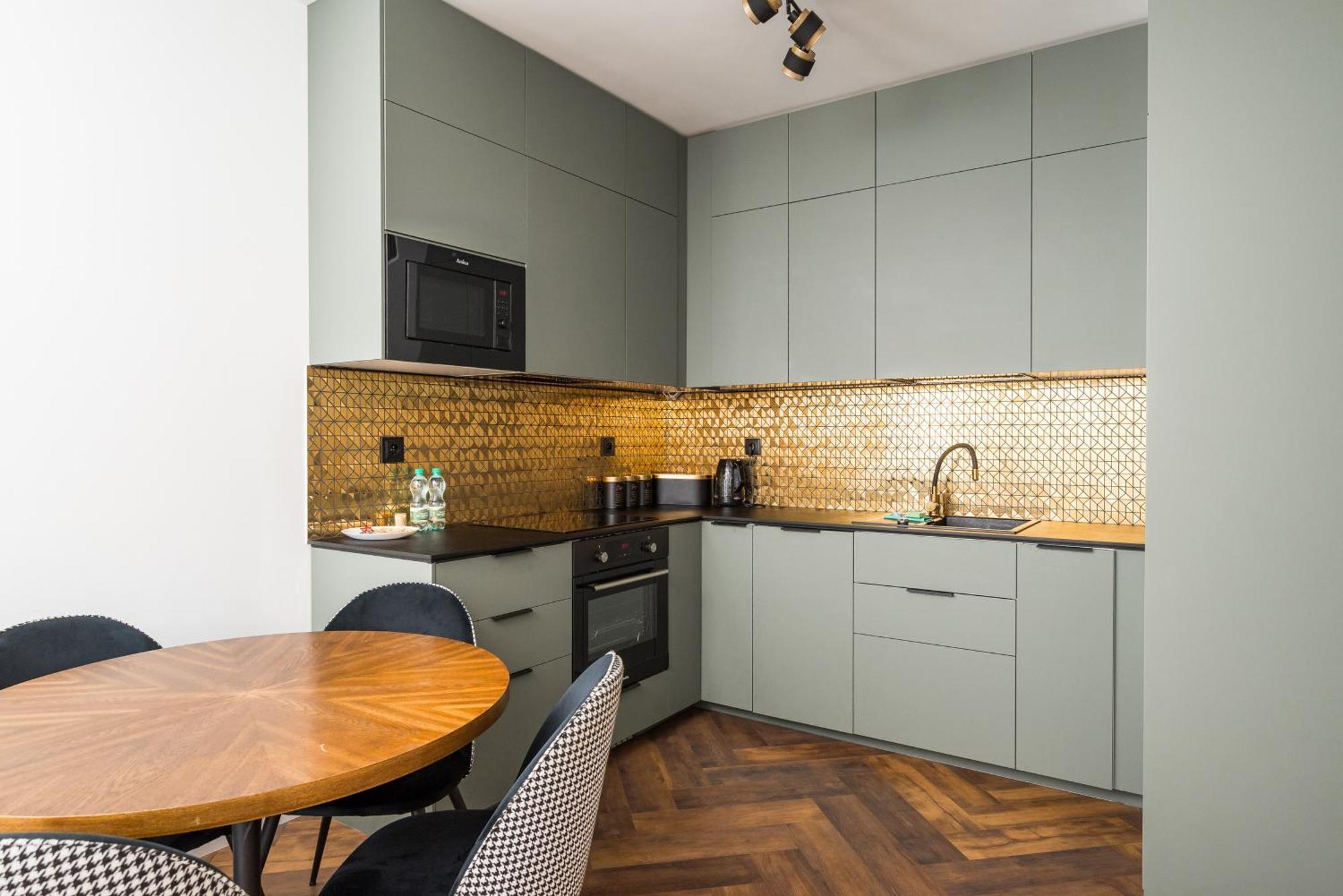 Sage Luxury * Warsaw